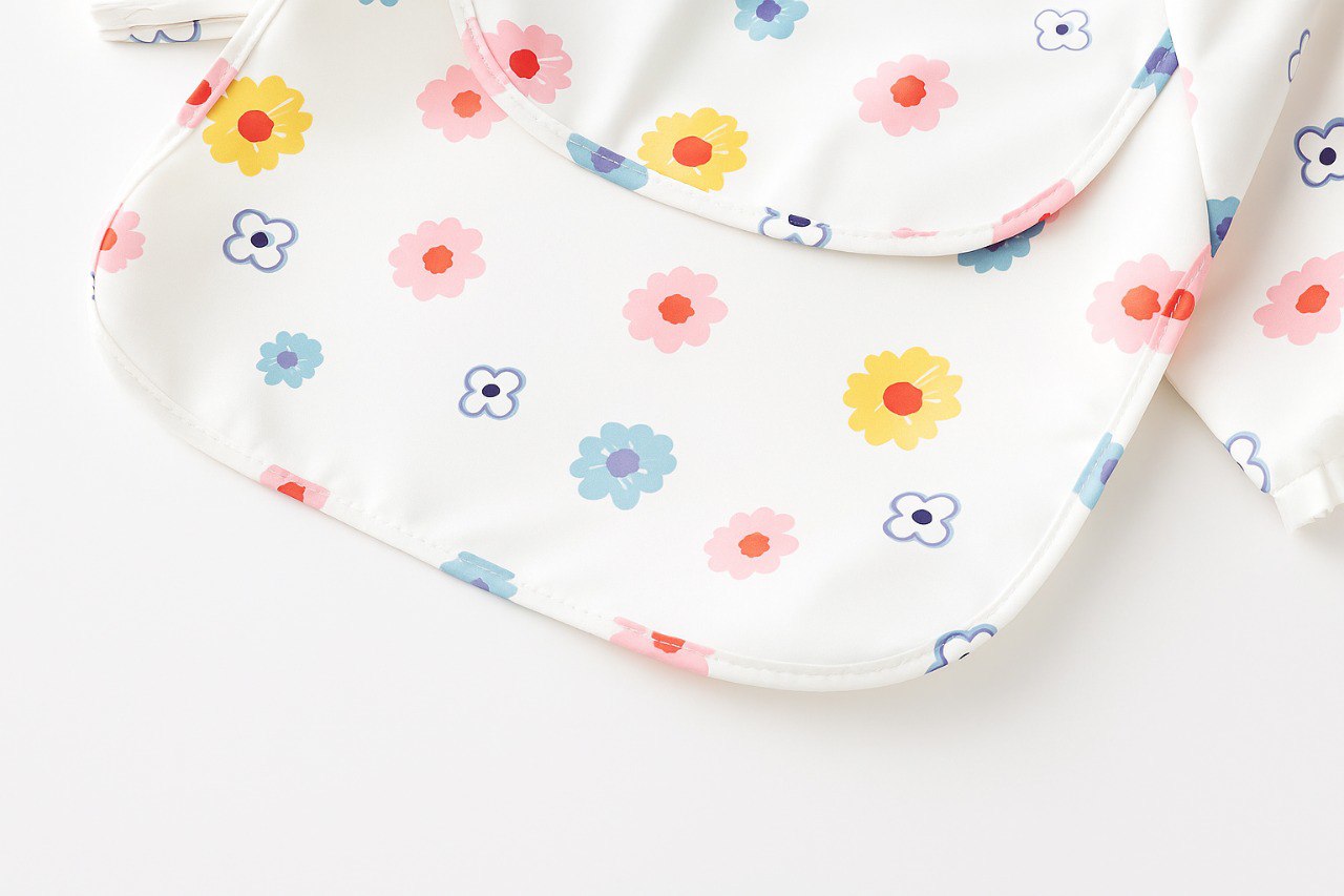 Clean & Cozy Bib (with print)